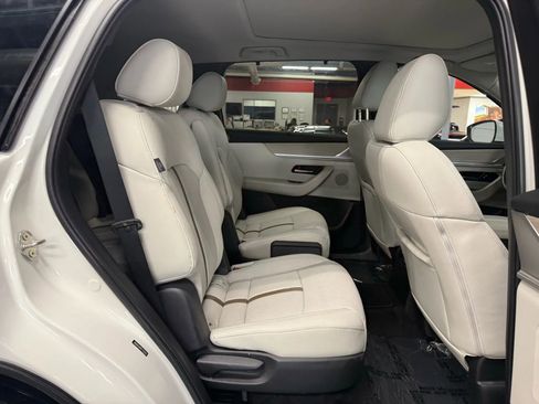 Used 2024 MAZDA CX-90 Plug-In Hybrid w/ Premium Plus image 19