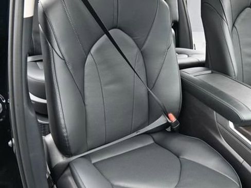 New 2026 Toyota Highlander Limited image 17