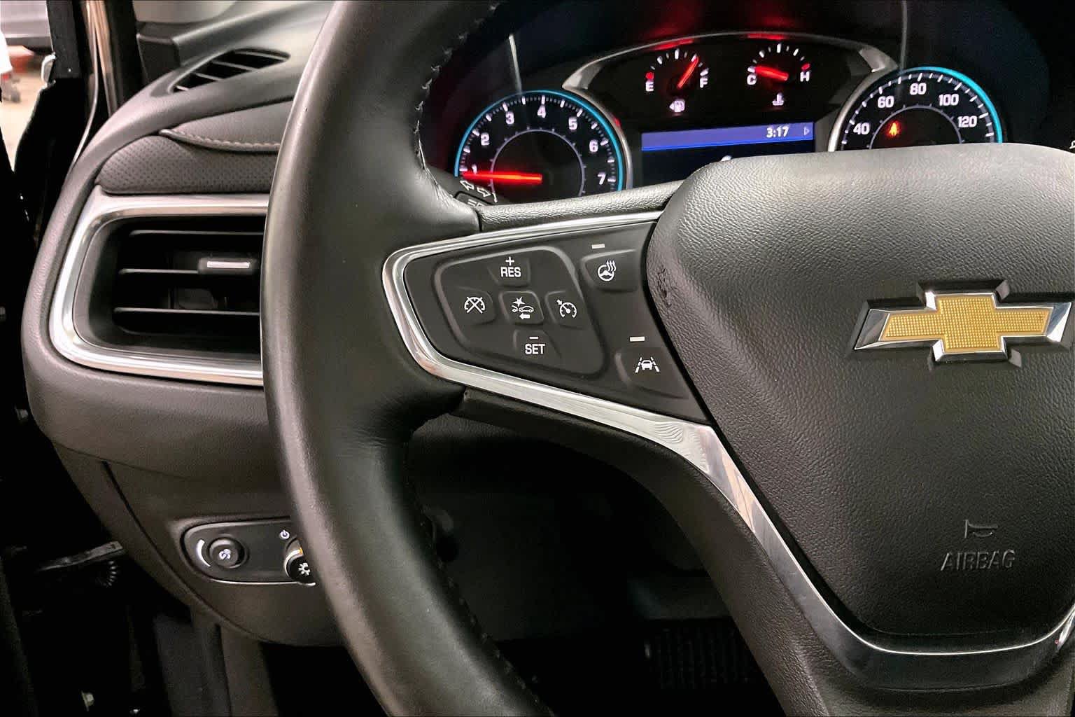 Used 2020 Chevrolet Equinox Premier AWD/4WD image 24