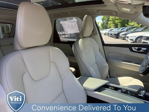 Certified 2025 Volvo XC60 T8 Plus w/ Protection Package Premier AWD/4WD image 28