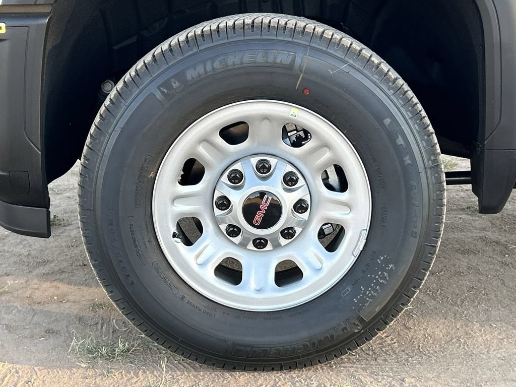New 2026 GMC Sierra 2500 Pro w/ Convenience Package AWD/4WD image 32