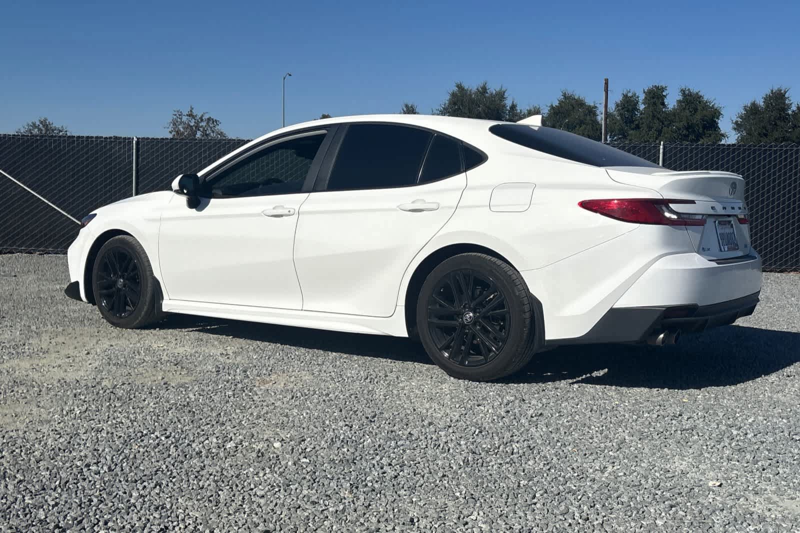Used 2025 Toyota Camry SE FWD image 6