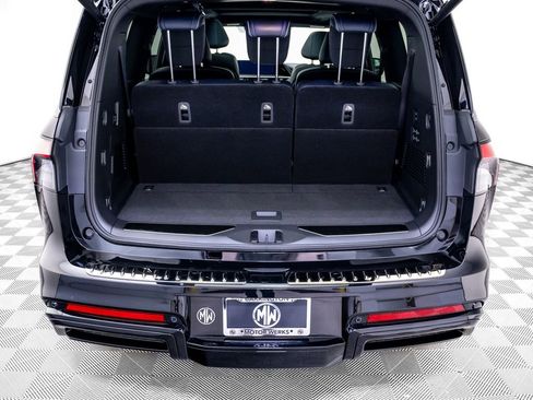 New 2026 INFINITI QX80 4WD w/ Sport Exterior Package image 30