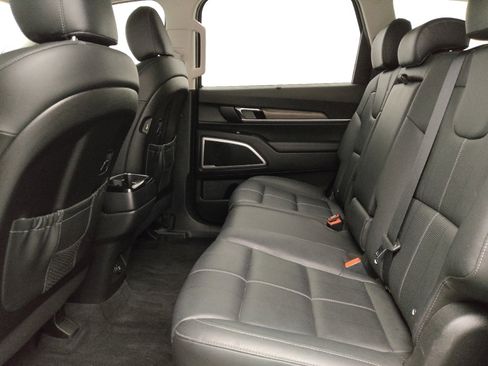 Used 2021 Kia Telluride EX image 18