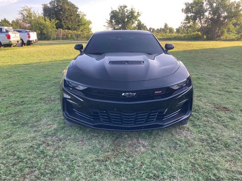 Used 2023 Chevrolet Camaro SS RWD image 2
