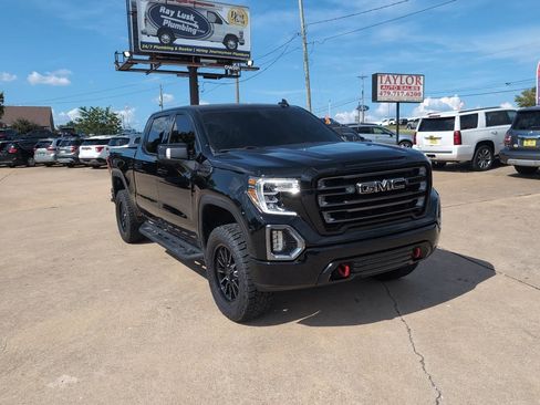 Used 2021 GMC Sierra 1500 AT4 w/ AT4 Preferred Package AWD/4WD image 3