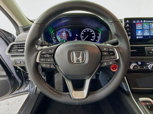 Used 2022 Honda Accord Touring image 11