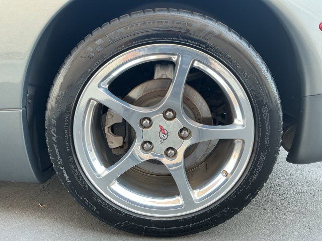 Used 2003 Chevrolet Corvette Convertible w/ Preferred Equipment Group1 RWD image 28