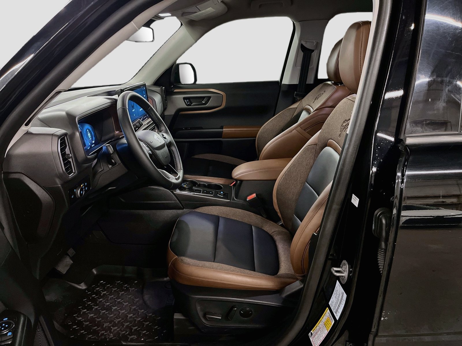 Used 2025 Ford Bronco Sport Outer Banks AWD/4WD image 20