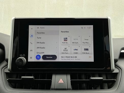 Used 2025 Toyota RAV4 XLE image 30