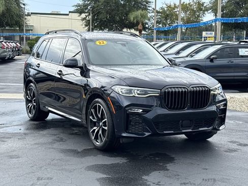 Used 2022 BMW X7 xDrive40i w/ M Sport Package AWD/4WD image 2
