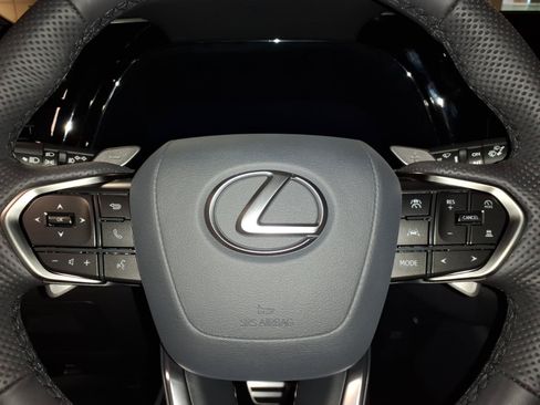 New 2026 Lexus TX 500h AWD w/ Technology Package image 5