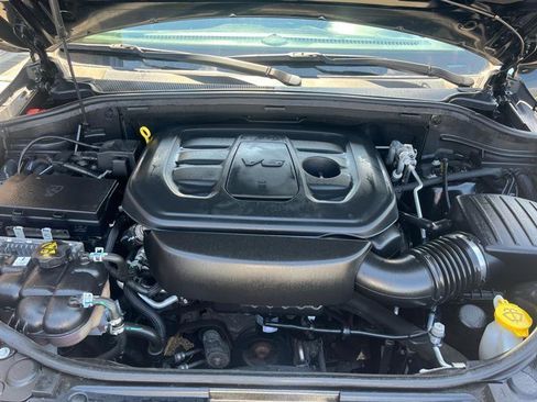 Used 2021 Jeep Grand Cherokee Overland image 24