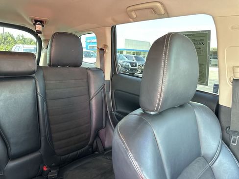 Used 2020 Mitsubishi Outlander AWD image 14