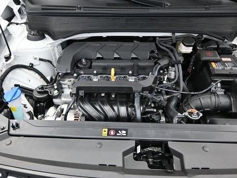 New 2025 Hyundai Venue Limited image 37