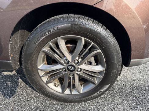 Used 2014 Hyundai Tucson SE AWD/4WD image 28
