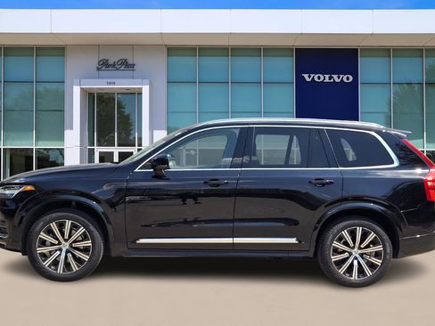 Used 2025 Volvo XC90 B6 Plus w/ Protection Package Premier image 3