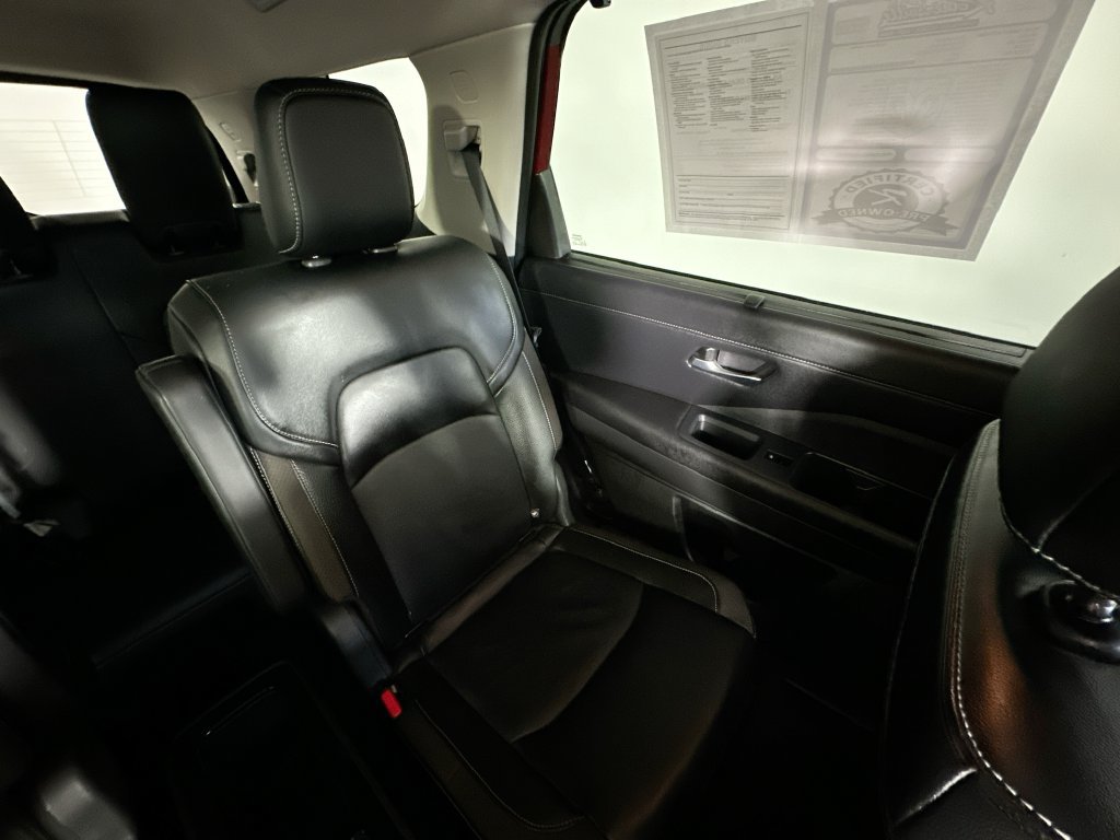 Used 2024 Nissan Pathfinder SL w/ SL Premium Package FWD image 14