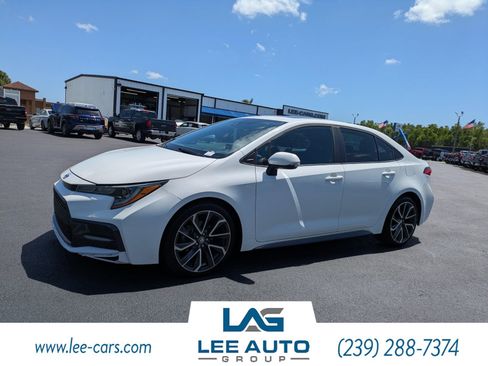 Used 2020 Toyota Corolla SE w/ SE Premium Package FWD image 7