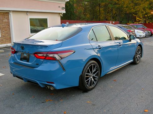 Used 2023 Toyota Camry SE w/ Convenience Package image 7