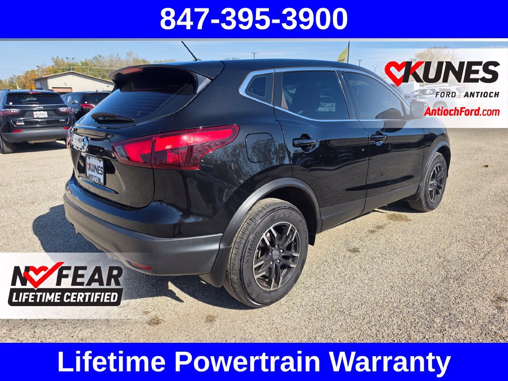 Used 2018 Nissan Rogue Sport FWD image 9