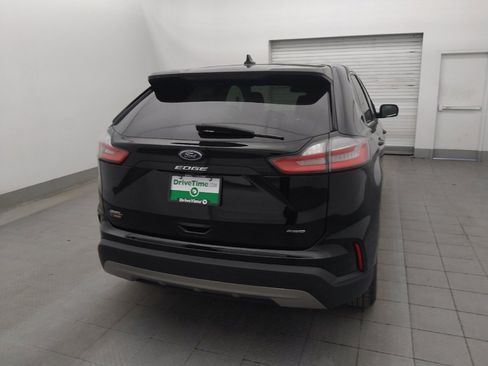 Used 2024 Ford Edge SEL image 7