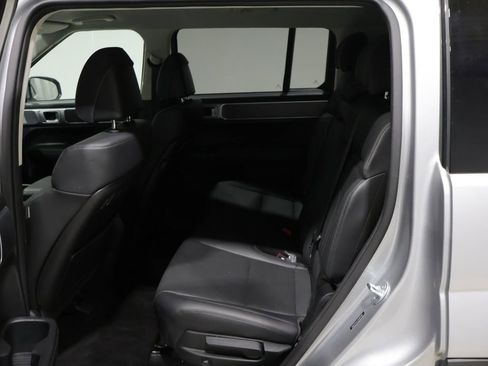 Used 2025 Hyundai Santa Fe SEL image 18