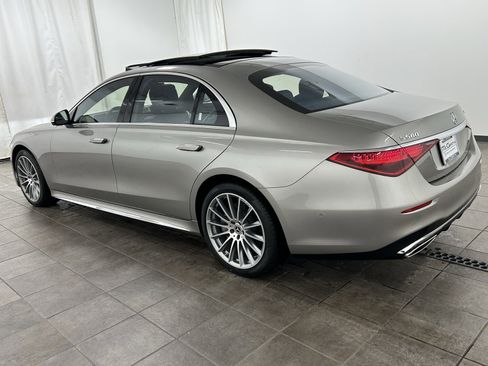 Used 2022 Mercedes-Benz S 580 4MATIC Sedan image 3