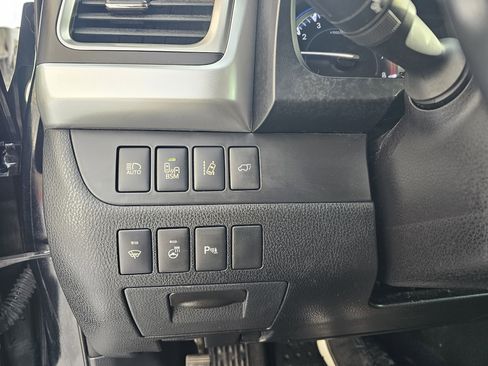 Used 2015 Toyota Highlander Limited Platinum image 28