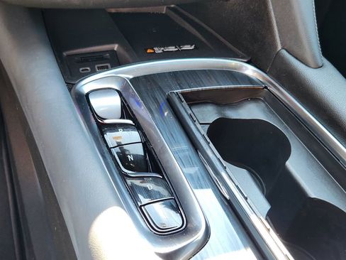 Used 2024 Buick Enclave Premium image 18