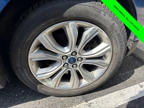 Used 2020 Ford Edge Titanium w/ Equipment Group 301A AWD/4WD image 12
