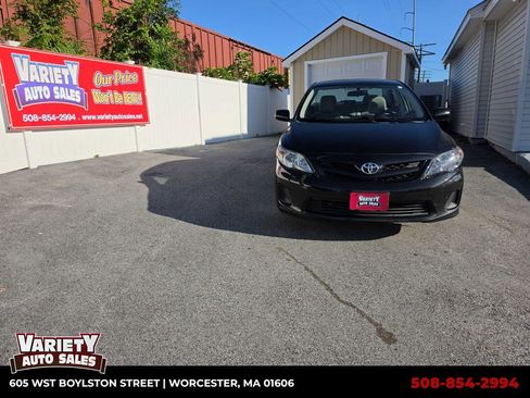Used 2013 Toyota Corolla LE FWD image 1