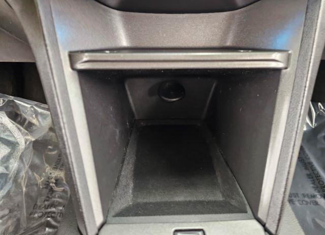 Used 2017 Chevrolet Equinox LT w/ Convenience Package FWD image 22