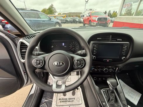 Used 2021 Kia Soul S image 15