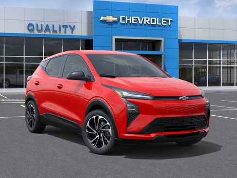 New 2027 Chevrolet Bolt LT w/ Super Cruise Package FWD image 7