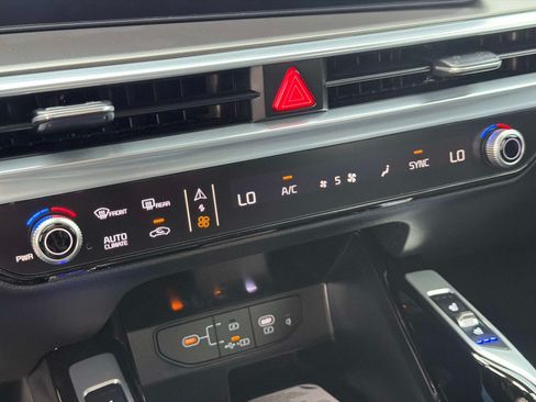 New 2026 Kia Sorento SX FWD image 24