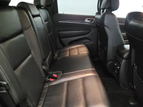 Used 2018 Jeep Grand Cherokee Limited AWD/4WD image 19