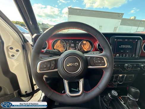 Used 2023 Jeep Gladiator Rubicon w/ Cold Weather Group AWD/4WD image 17