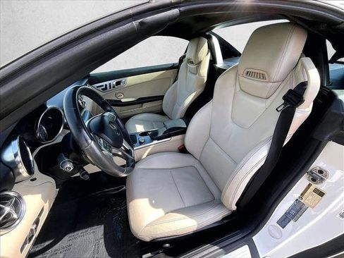Used 2013 Mercedes-Benz SLK 250 image 24