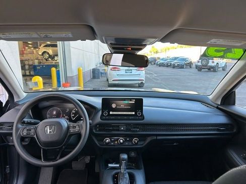 Used 2025 Honda HR-V LX image 20