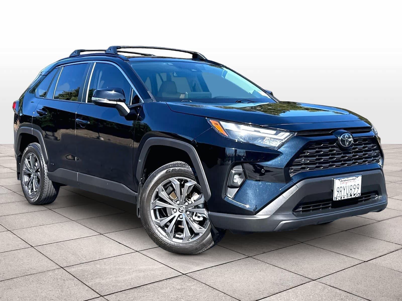 Used 2025 Toyota RAV4 XLE Premium w/ Weather Package AWD/4WD image 2
