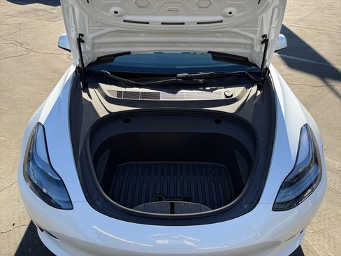 Used 2023 Tesla Model 3 Standard Range image 27