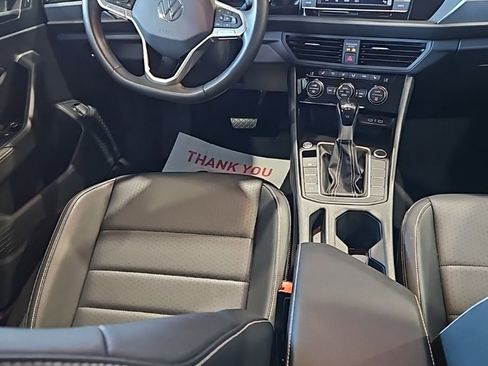 Used 2024 Volkswagen Jetta SE image 22