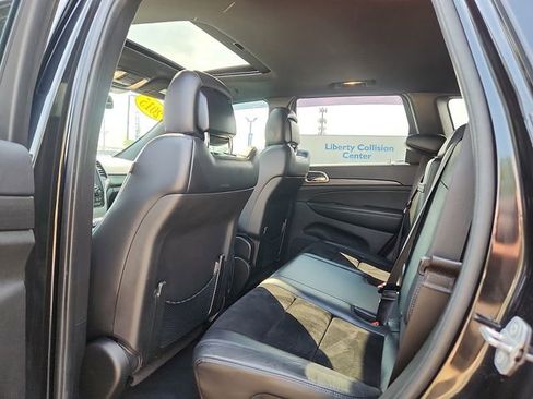 Used 2015 Jeep Grand Cherokee Altitude AWD/4WD image 10