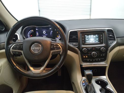 Used 2017 Jeep Grand Cherokee Laredo w/ Quick Order Package 2BE image 22