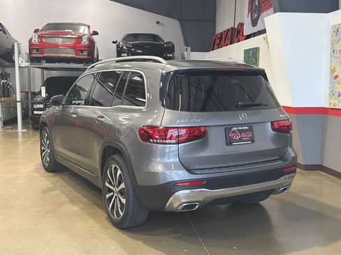 Used 2022 Mercedes-Benz GLB 250 4MATIC image 46