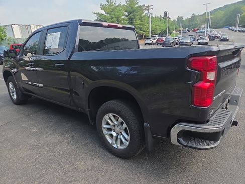 Used 2023 Chevrolet Silverado 1500 LT AWD/4WD image 4