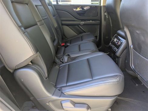 Certified 2023 Lincoln Aviator 2WD image 26