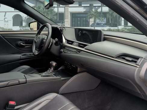 Certified 2020 Lexus ES 350 F Sport w/ Accessory Package 2 FWD image 28