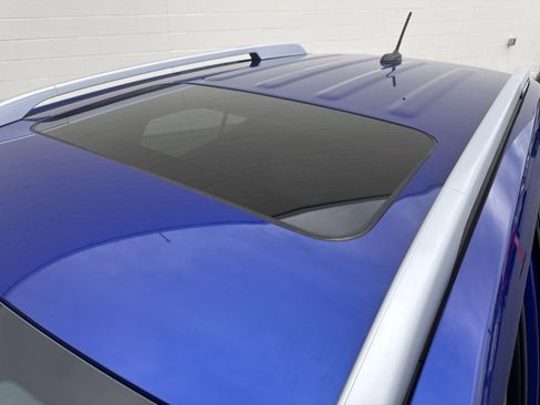 Certified 2024 Hyundai Venue SEL image 31